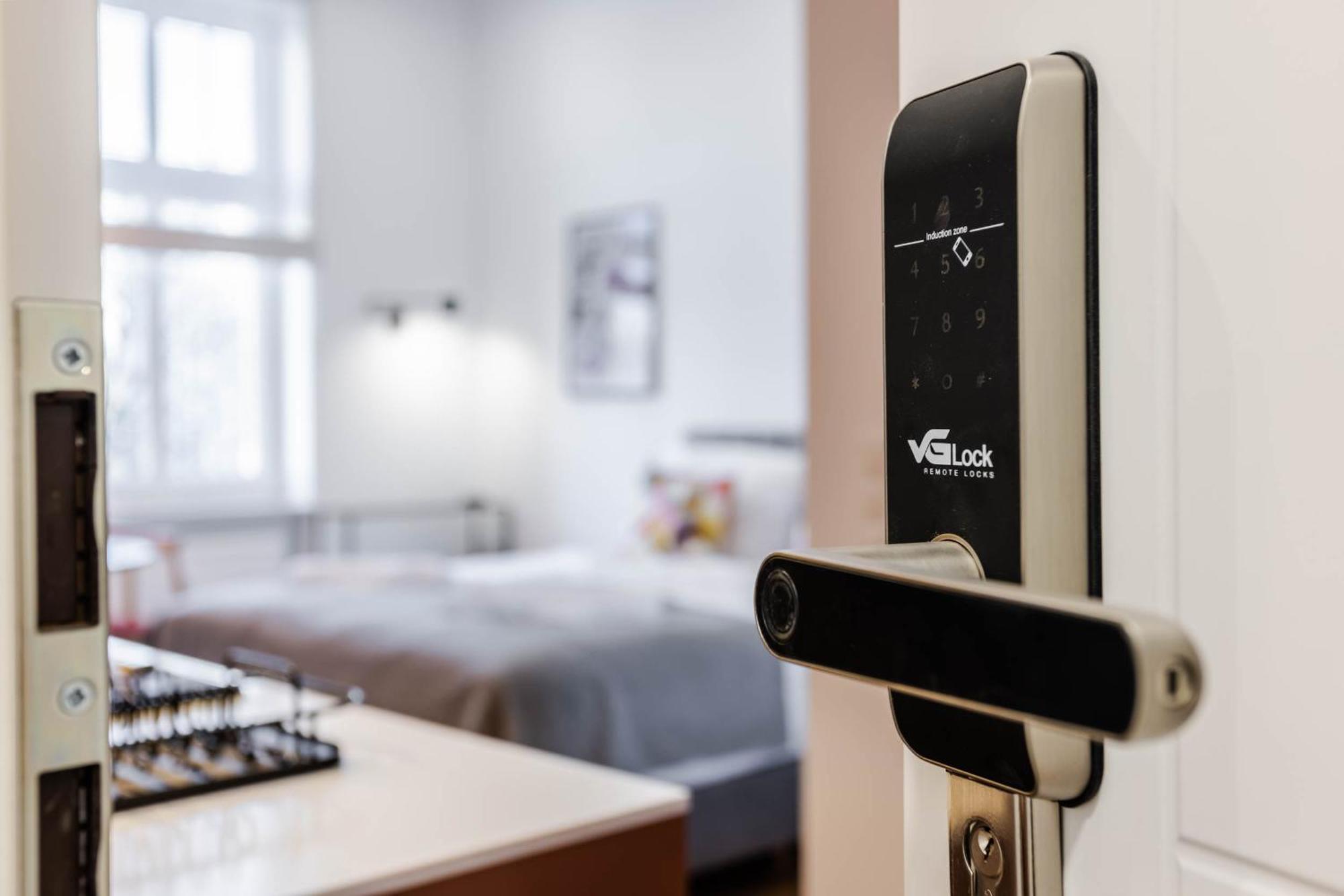 Przytulne I Komfortowe Studia Very Berry W Poznaniu By Noclegi Renters Zewnętrze zdjęcie